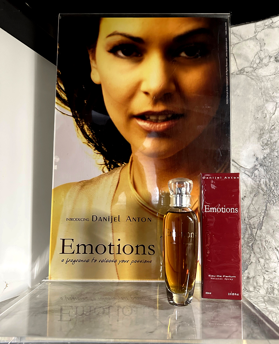 Emotions Eau De Perfum | Slisko.ca